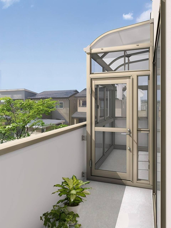 阳台只封一半：打造舒适与实用并存的户外空间-成都非梵家装饰
